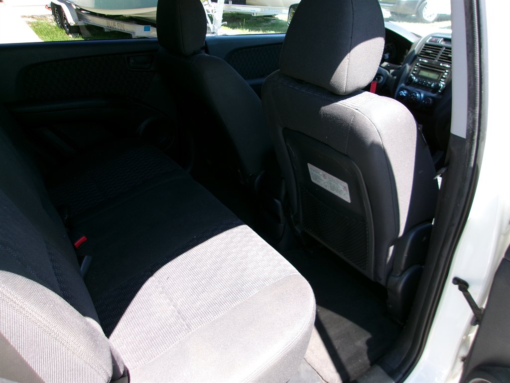 2005 Kia Sportage LX - Photo 21