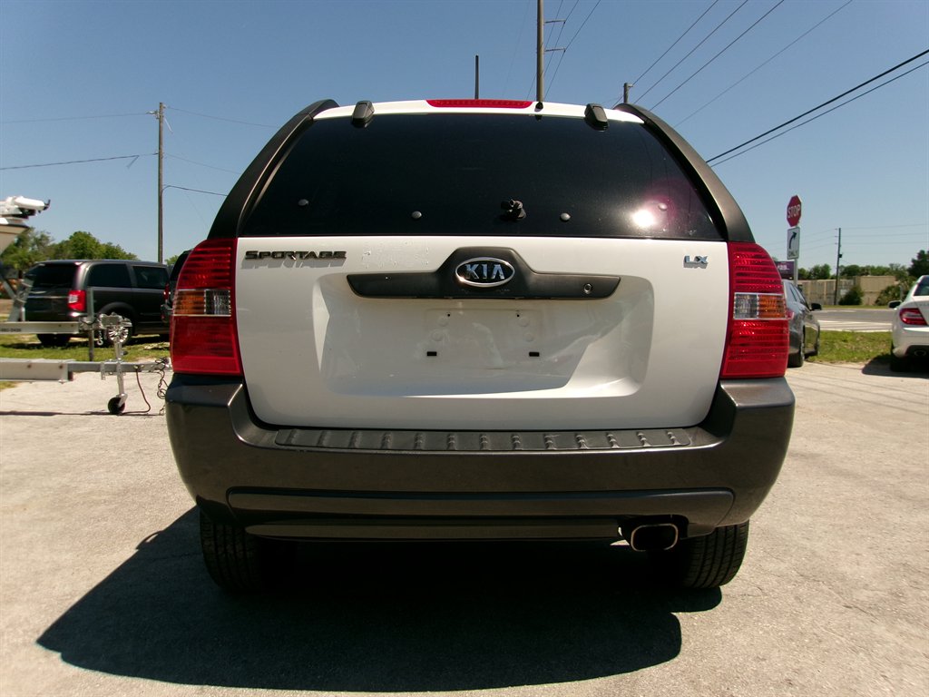 2005 Kia Sportage LX - Photo 9