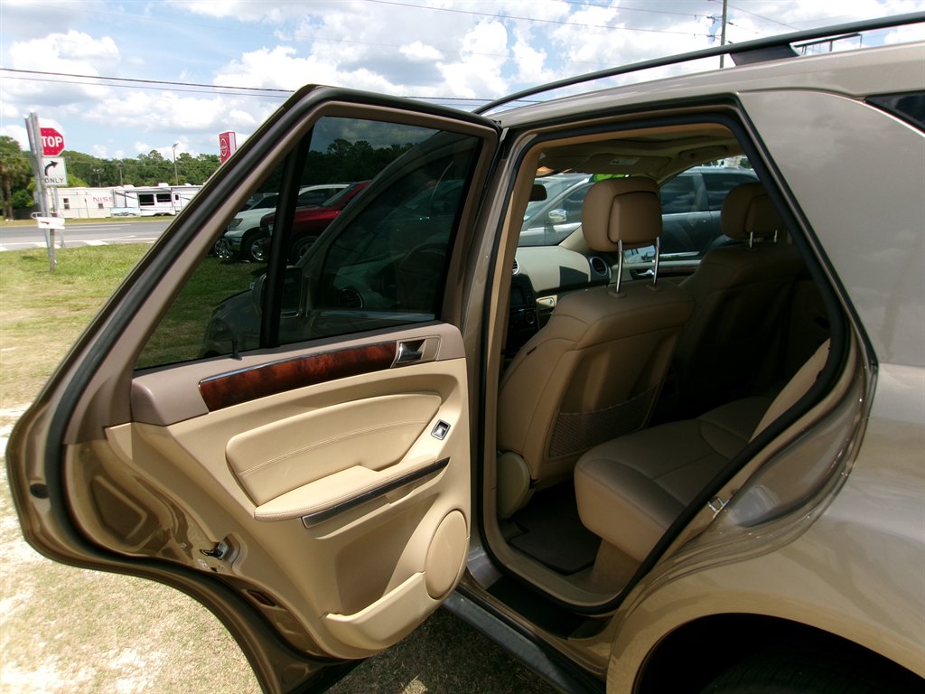 2010 Mercedes-Benz M-Class ML350 - Photo 15