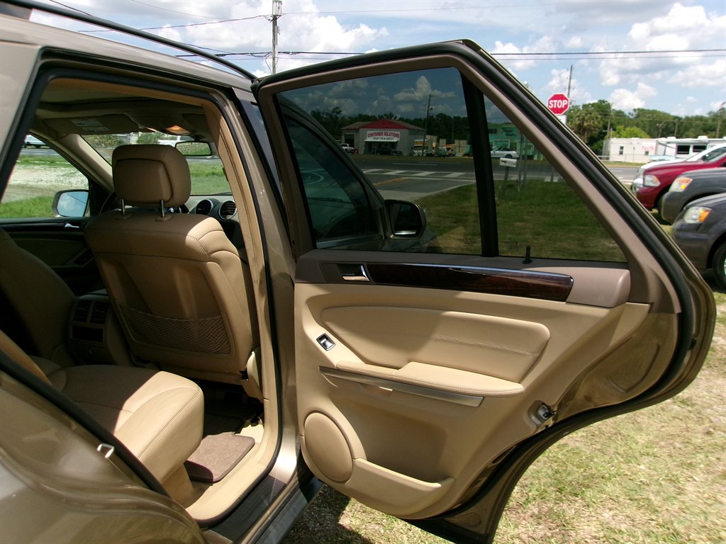 2010 Mercedes-Benz M-Class ML350 - Photo 19