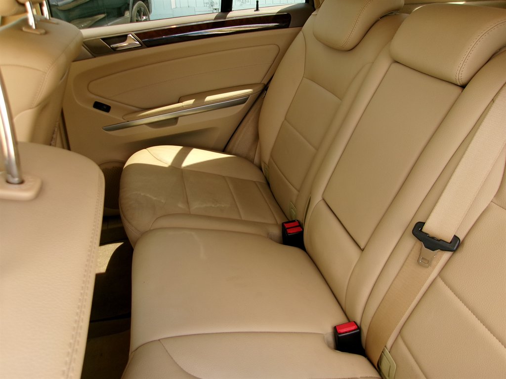 2010 Mercedes-Benz M-Class ML350 - Photo 37