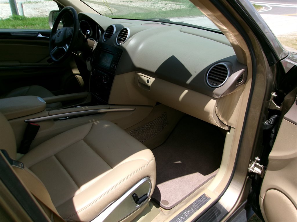 2010 Mercedes-Benz M-Class ML350 - Photo 22