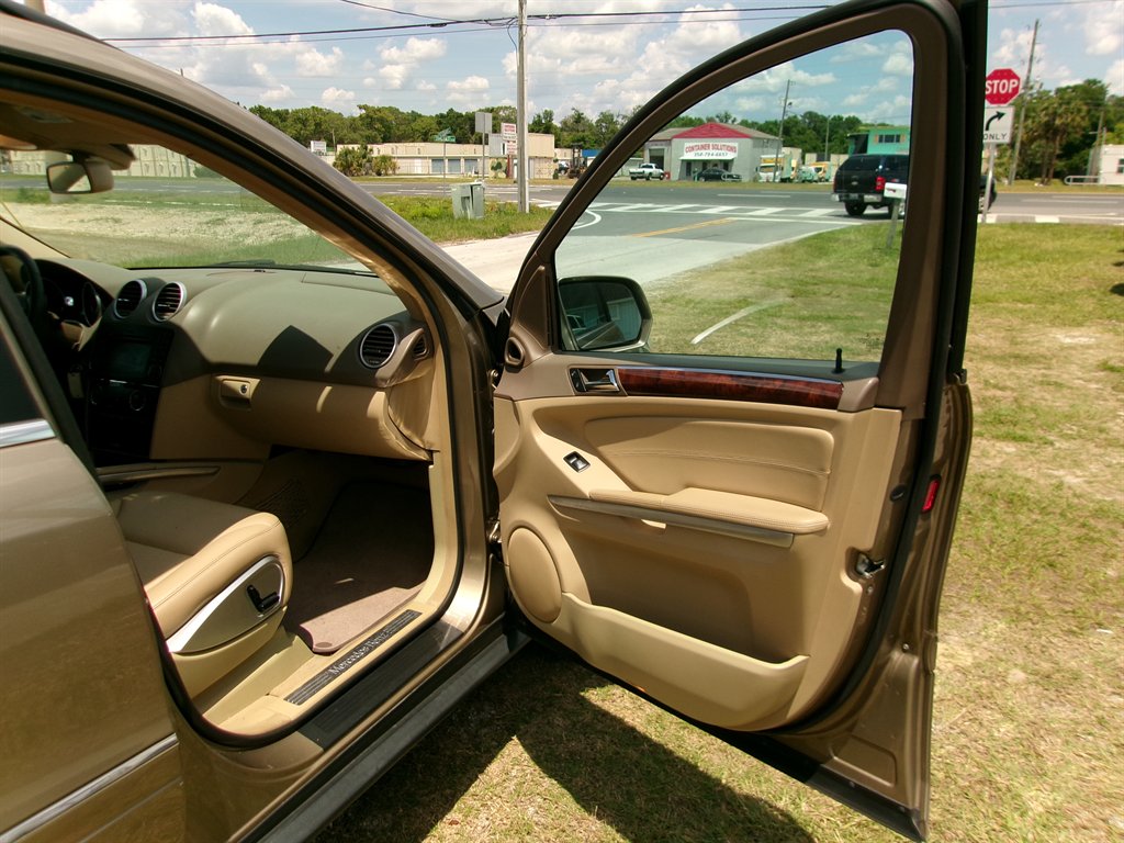 2010 Mercedes-Benz M-Class ML350 - Photo 21