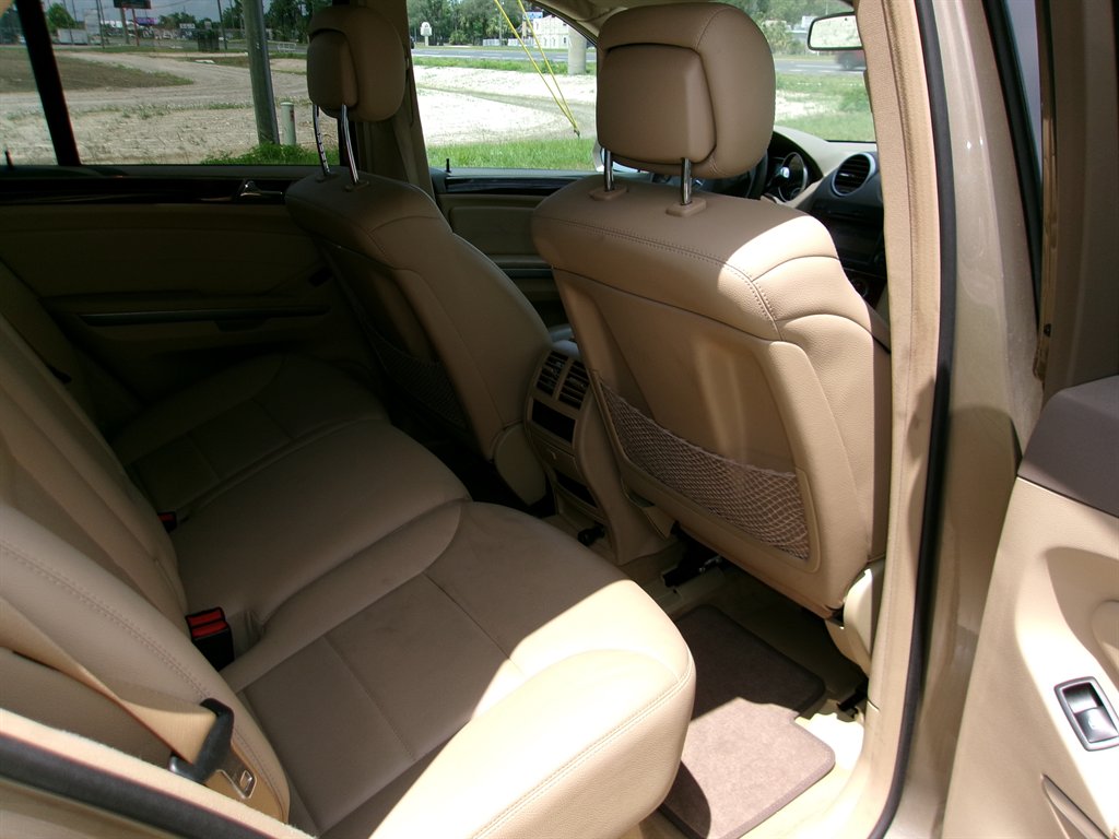 2010 Mercedes-Benz M-Class ML350 - Photo 20
