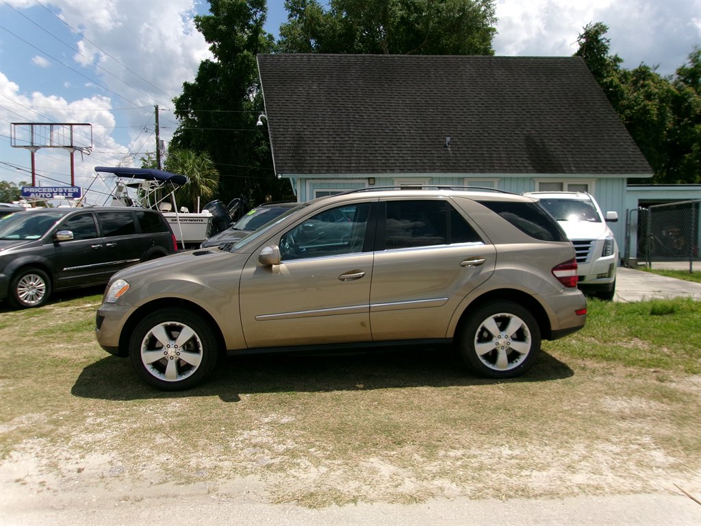 2010 Mercedes-Benz M-Class ML350 4MATIC's photo
