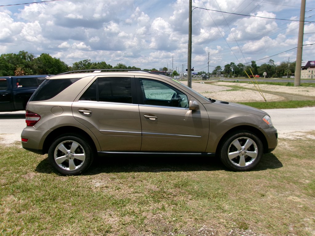 2010 Mercedes-Benz M-Class ML350 - Photo 6