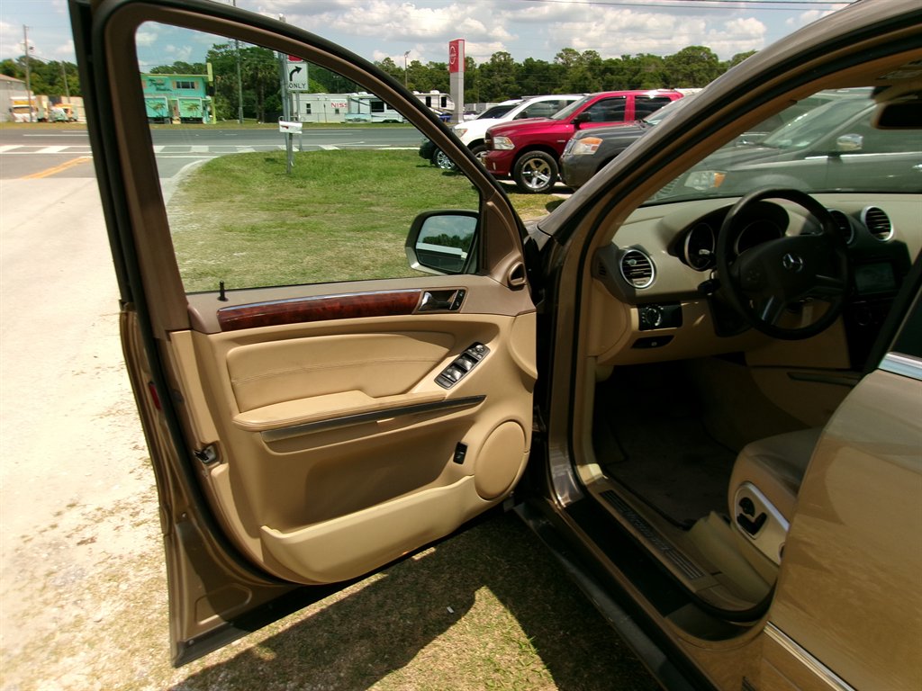 2010 Mercedes-Benz M-Class ML350 - Photo 13