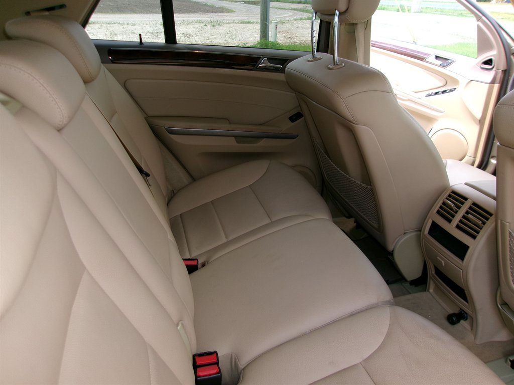 2010 Mercedes-Benz M-Class ML350 - Photo 38