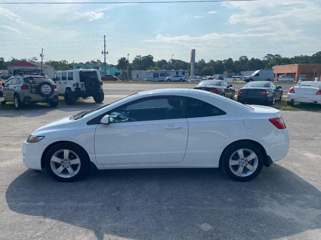 2011 Honda Civic LX Auto's photo