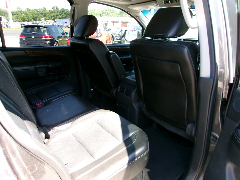 2011 Nissan Armada SL - Photo 18