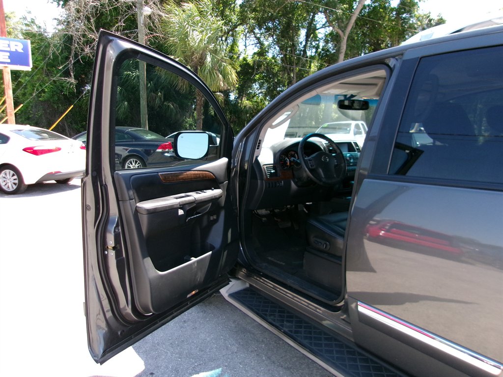 2011 Nissan Armada SL - Photo 11