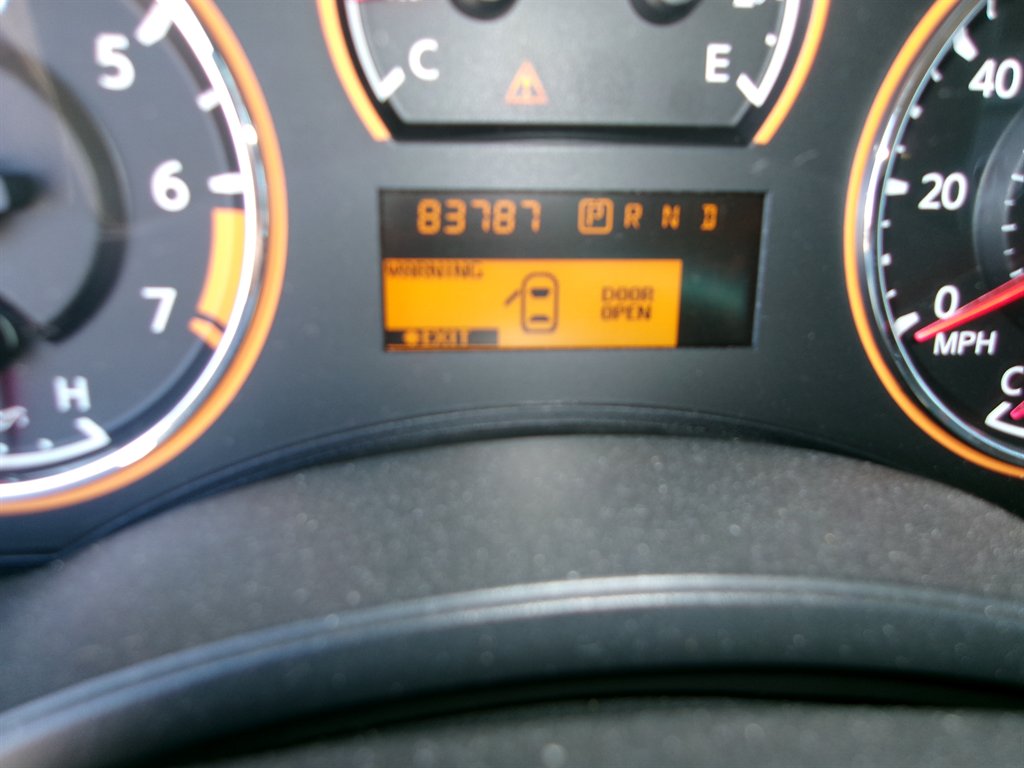 2011 Nissan Armada SL - Photo 24
