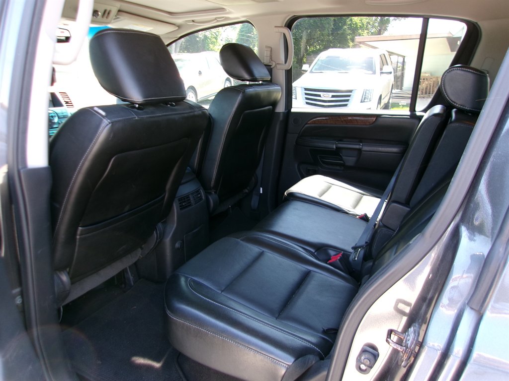 2011 Nissan Armada SL - Photo 14