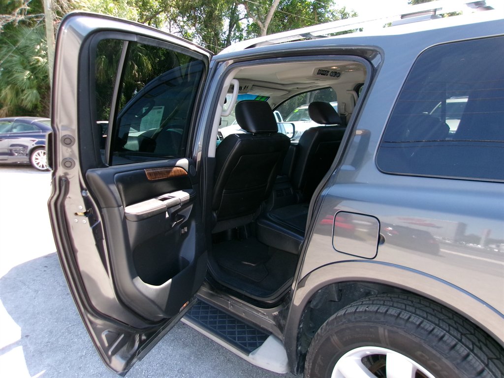 2011 Nissan Armada SL - Photo 13
