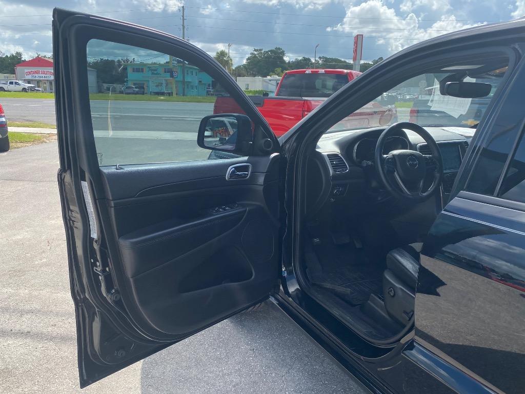 2018 Jeep Grand Cherokee Altitude - Photo 13