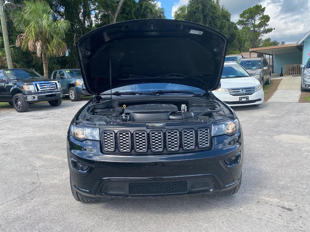 2018 Jeep Grand Cherokee Altitude - Photo 23