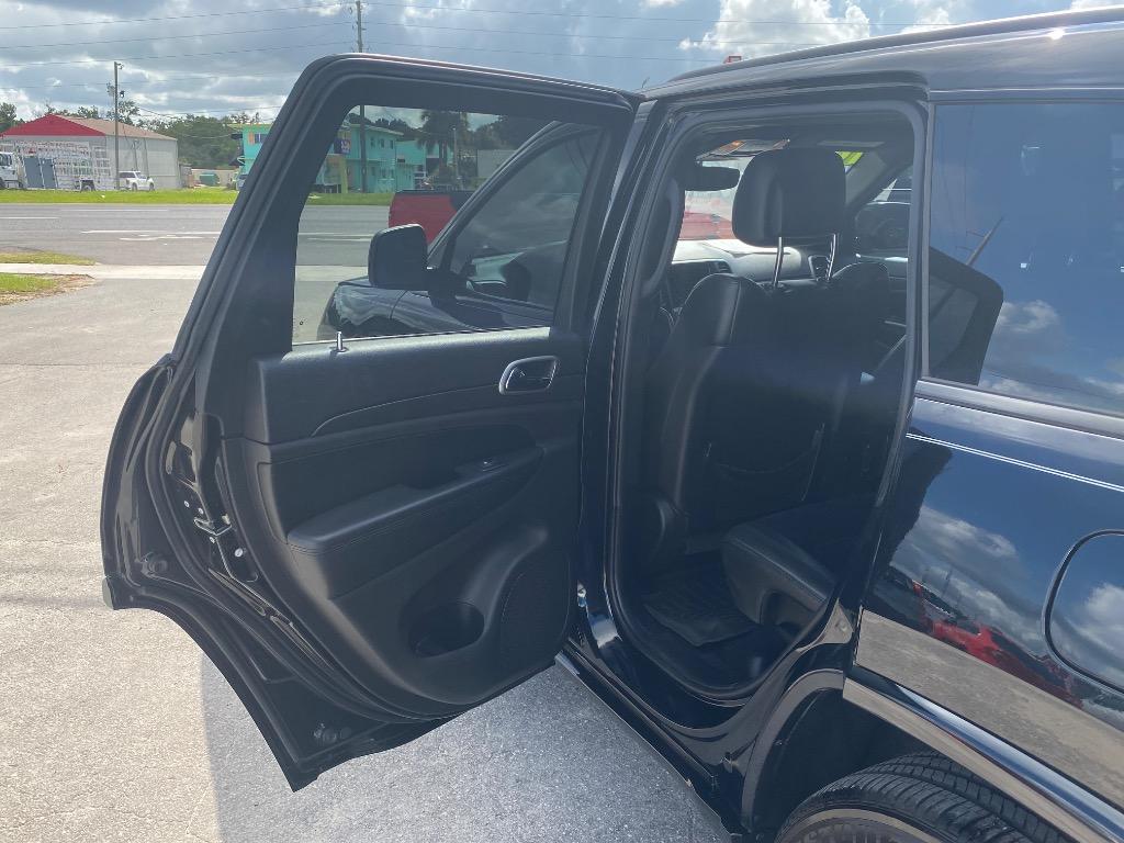 2018 Jeep Grand Cherokee Altitude - Photo 15