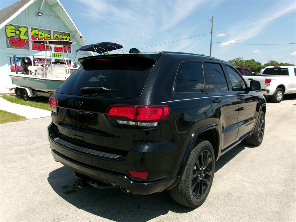 2018 Jeep Grand Cherokee Altitude - Photo 7