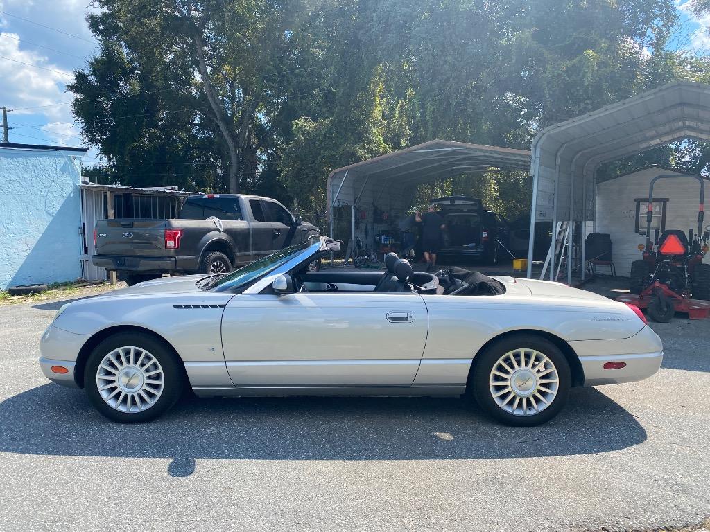2004 Ford Thunderbird Deluxe