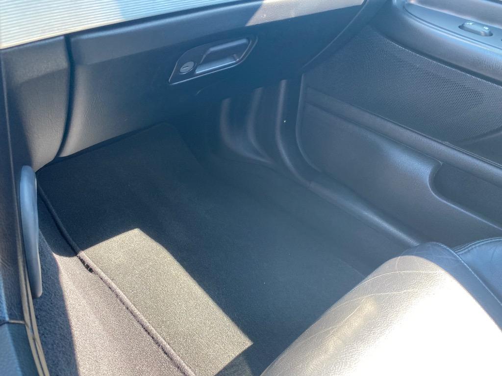 2004 Ford Thunderbird Deluxe - Photo 36