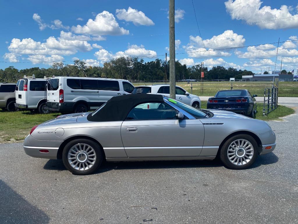 2004 Ford Thunderbird Deluxe - Photo 9